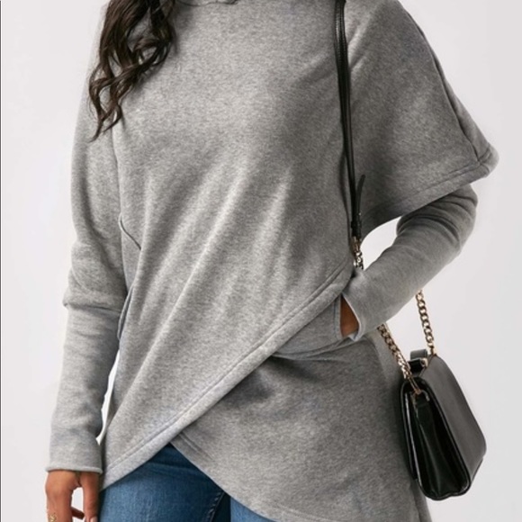 Lalys’s Loves Tops - NWT ! New Women’s Asymmetrical Casual Stop